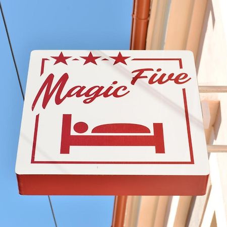 Magic Five - Cazare Reghin *** Exteriör bild